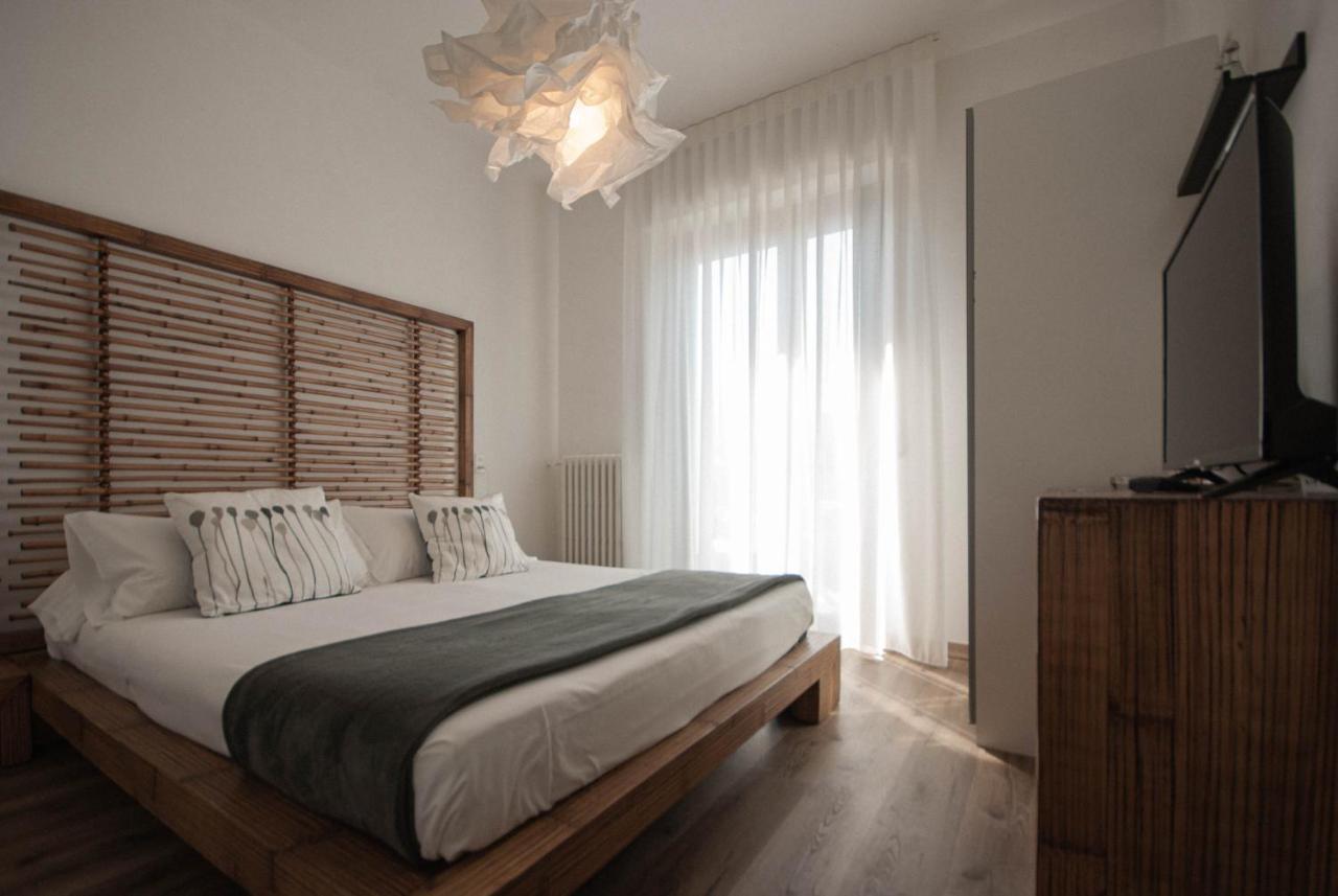 מאלצ'סינה Hotel Peler מראה חיצוני תמונה