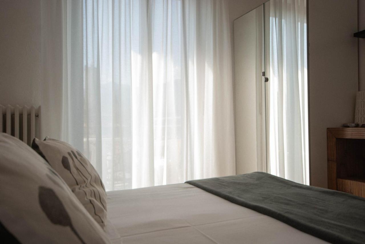 מאלצ'סינה Hotel Peler מראה חיצוני תמונה