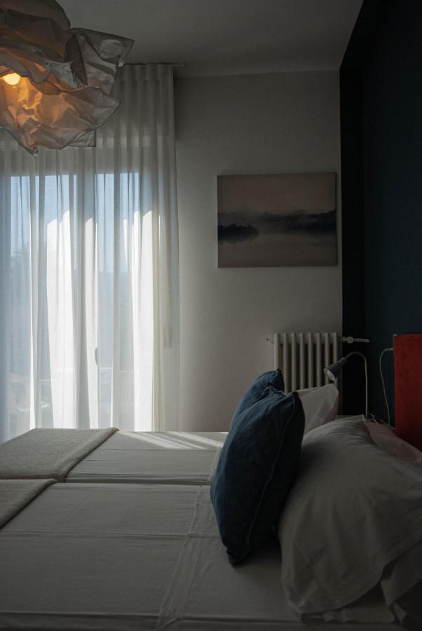 מאלצ'סינה Hotel Peler מראה חיצוני תמונה